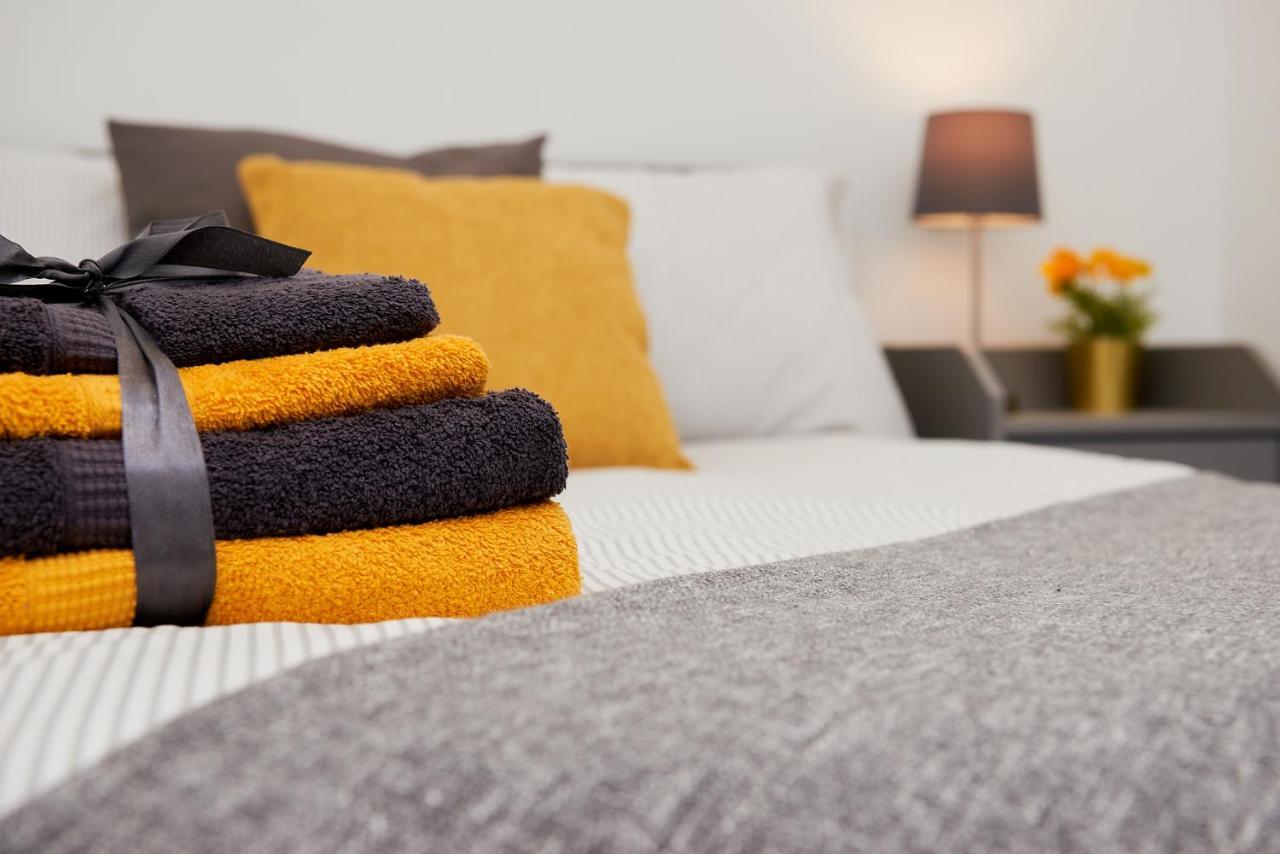 High Spec 2 Bed Apartment W/Parking Available Londyn Zewnętrze zdjęcie