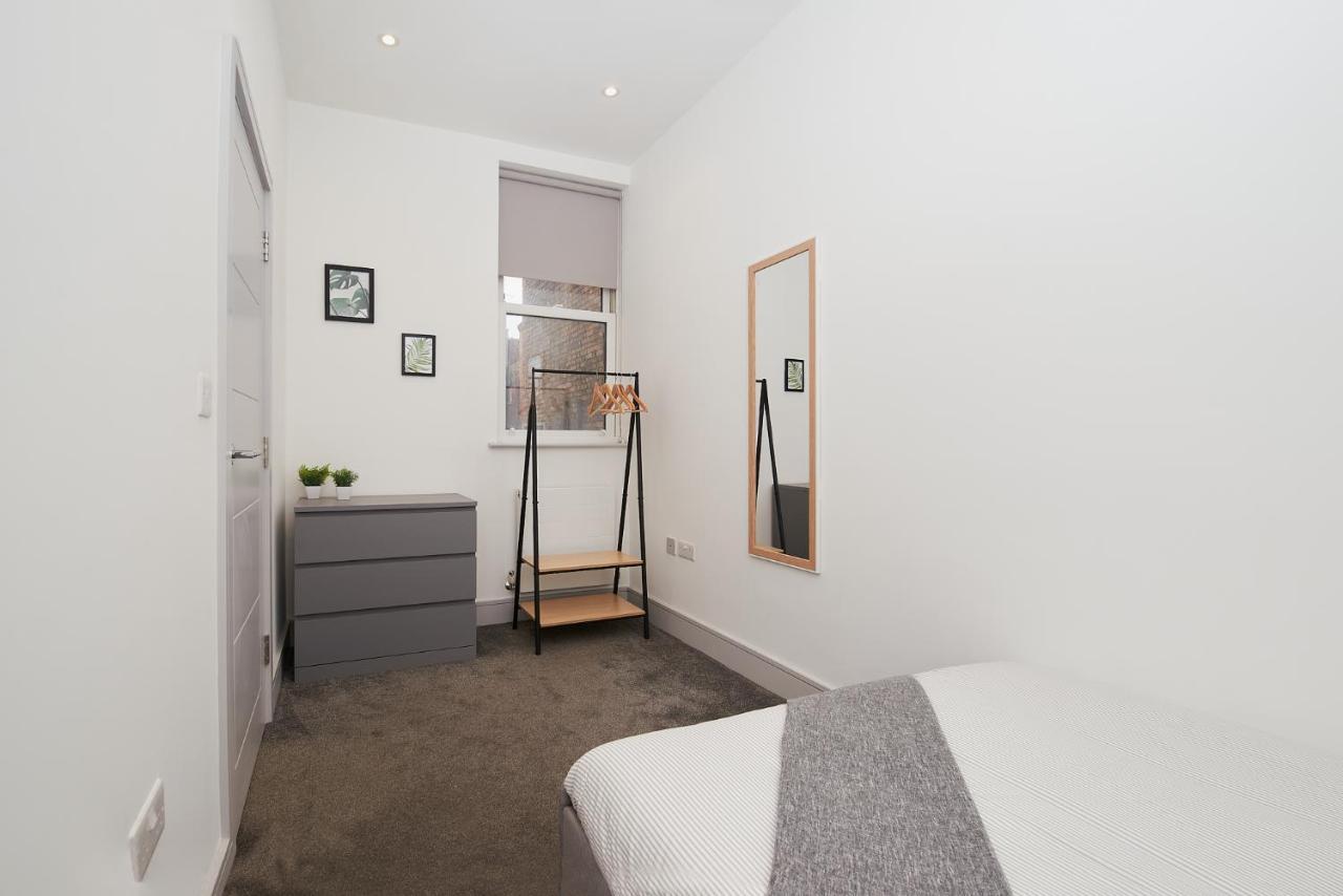 High Spec 2 Bed Apartment W/Parking Available Londyn Zewnętrze zdjęcie